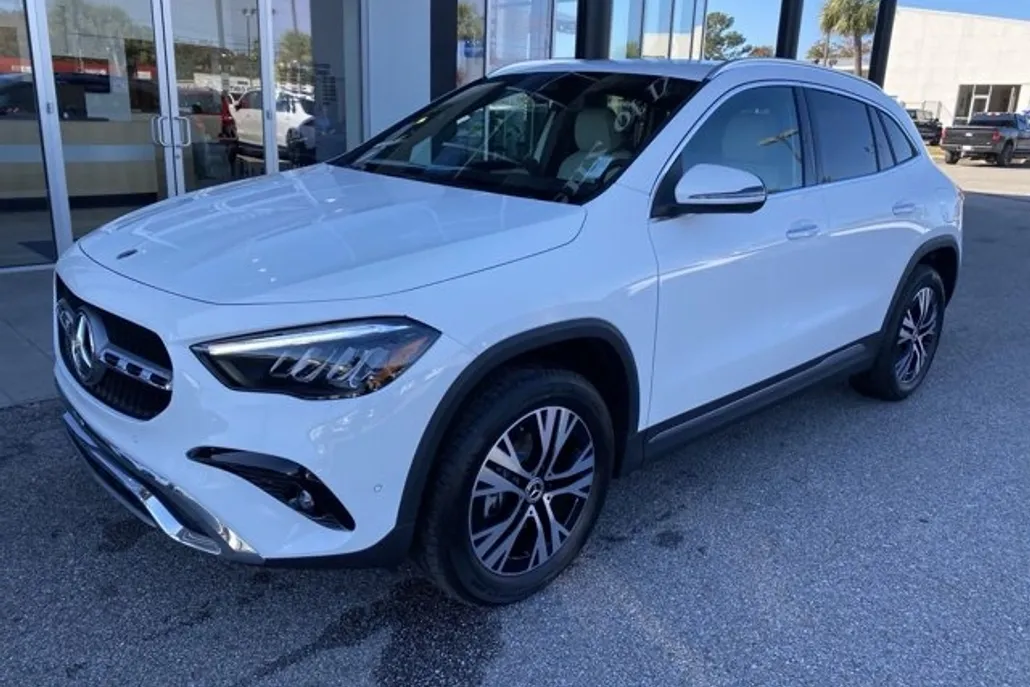 2025 Mercedes Benz GLA 250 photo 1