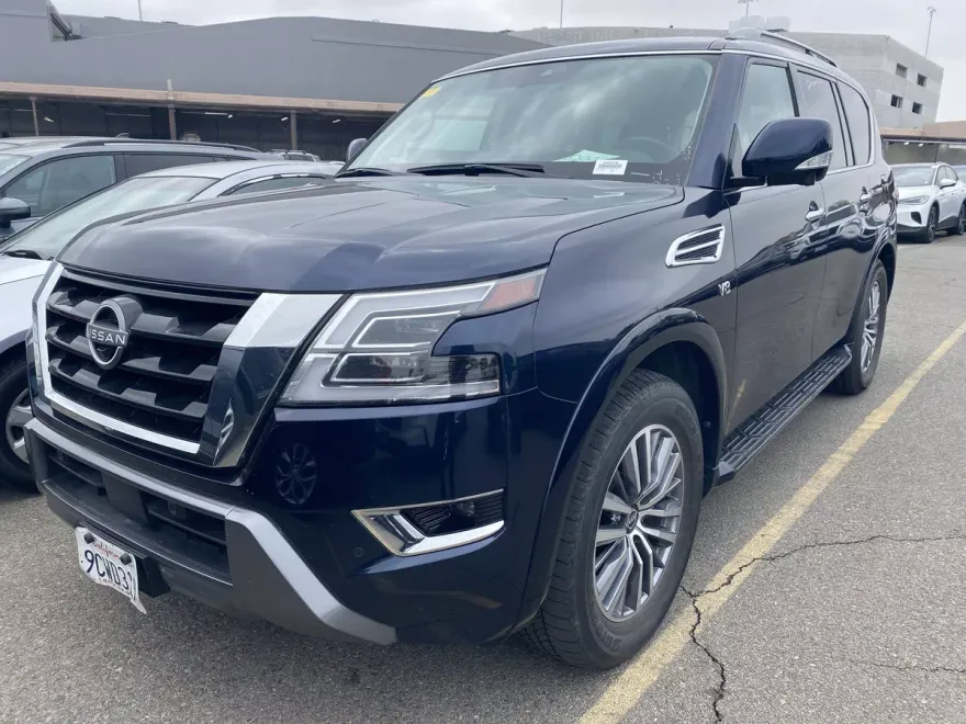 2022 Nissan Armada SL photo 1