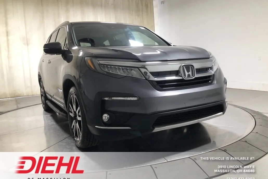 2019 Honda Pilot Touring photo 1