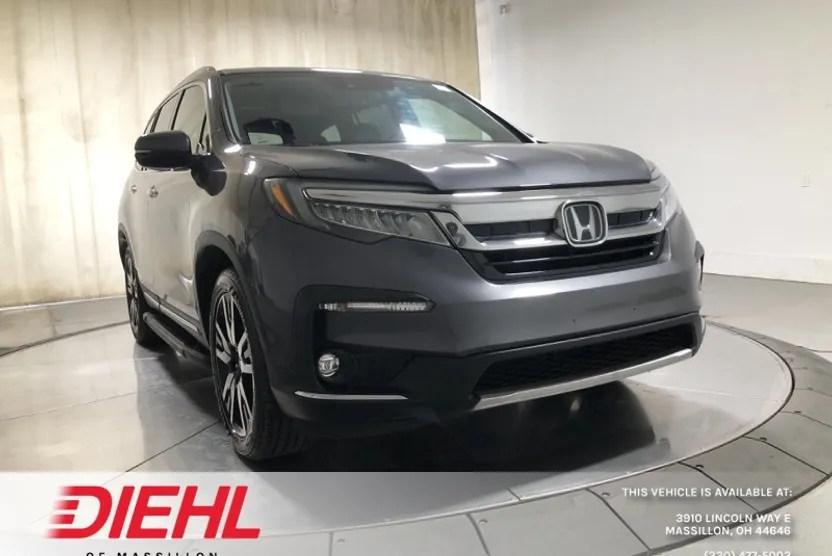 2019 Honda Pilot Touring photo 1