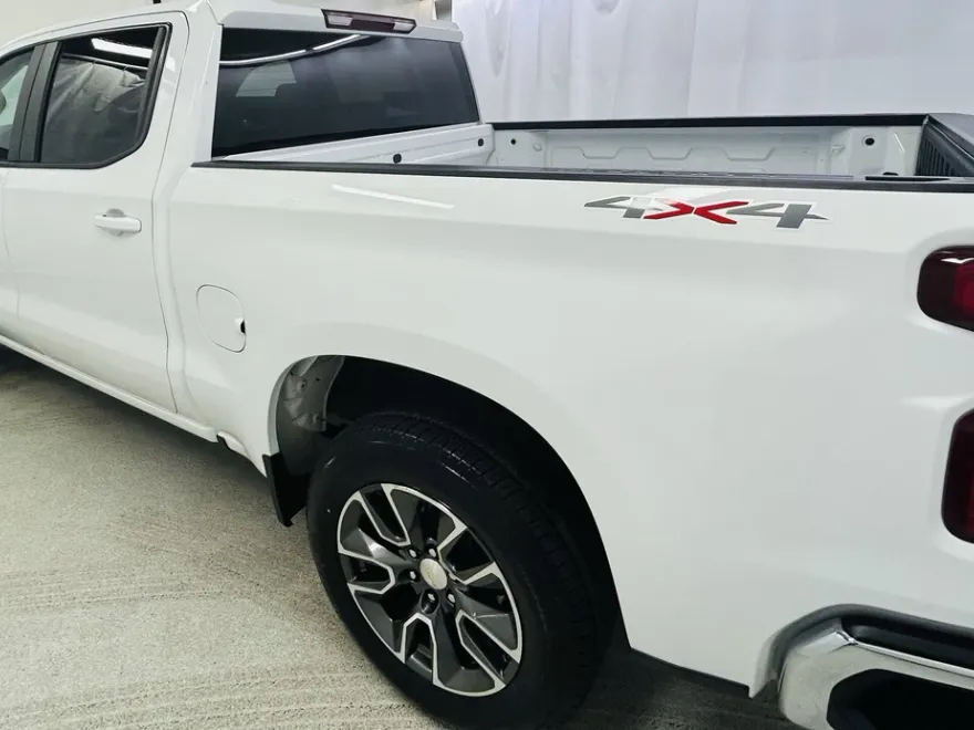 2022 Chevrolet Silverado 1500 LT photo 1