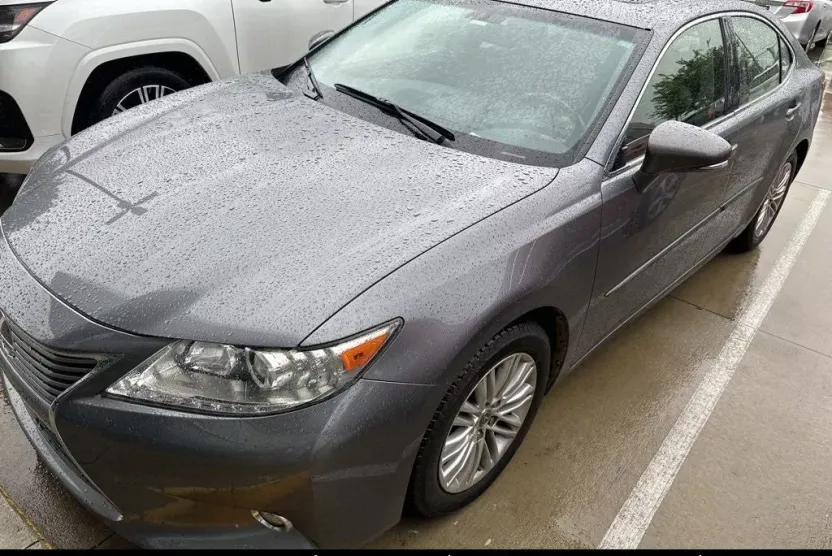 2014 Lexus ES 350 photo 1