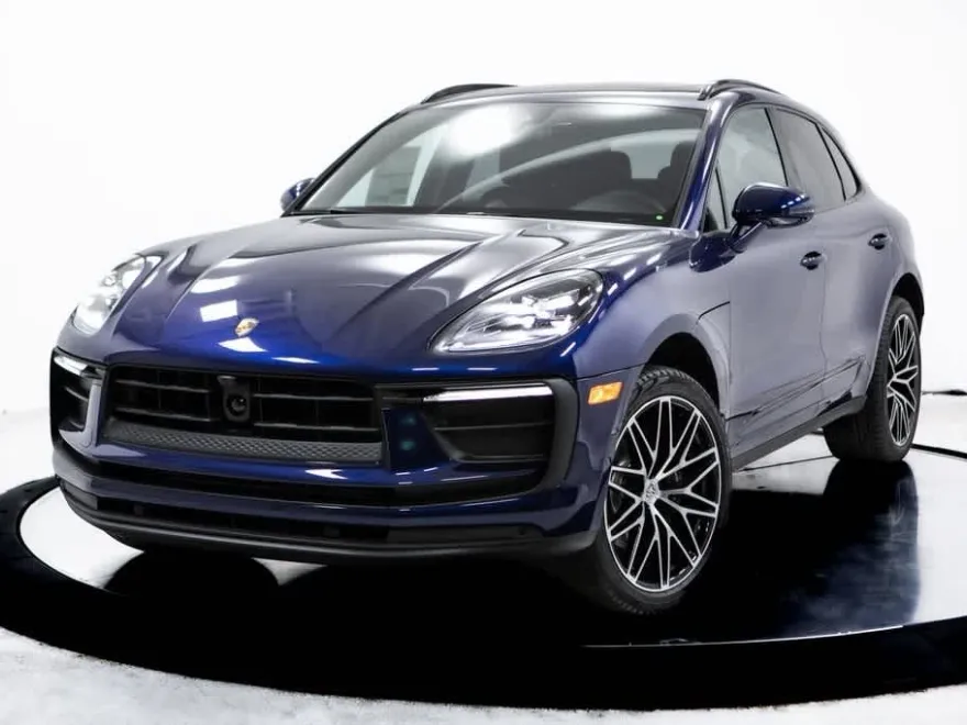 2025 Porsche Macan Base photo 1