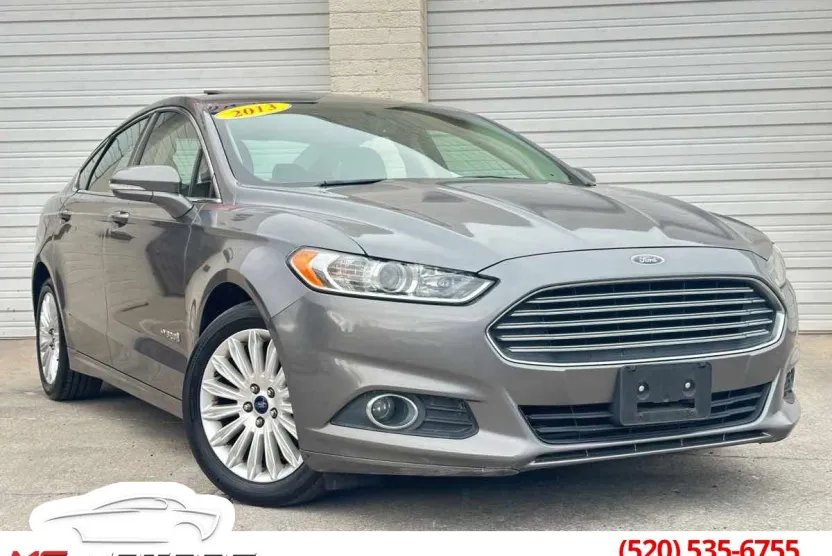 2013 Ford Fusion SE Hybrid photo 1