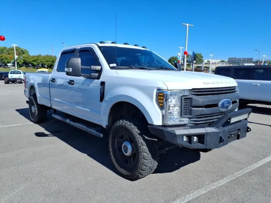 2018 Ford F-350 XL photo 1