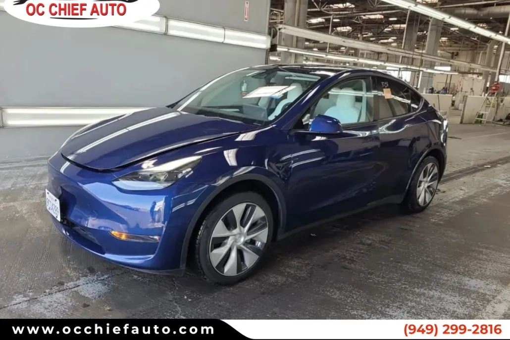 2022 Tesla Model Y Long Range photo 1