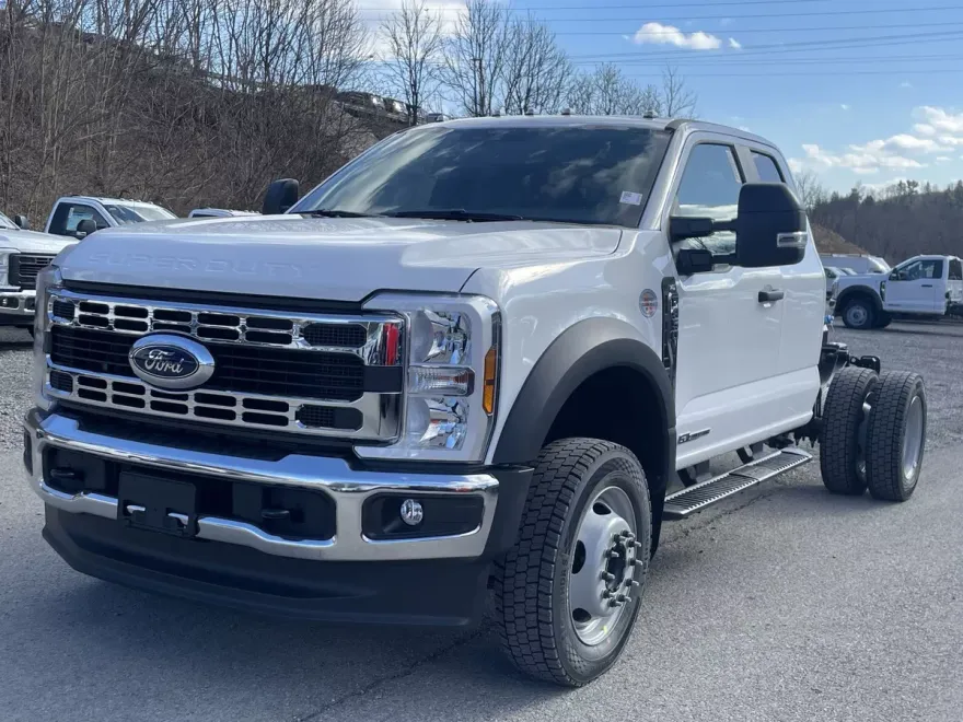 2024 Ford F-450 XL photo 1