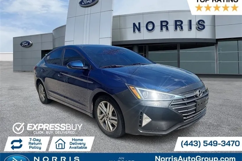 2020 Hyundai Elantra SEL photo 1