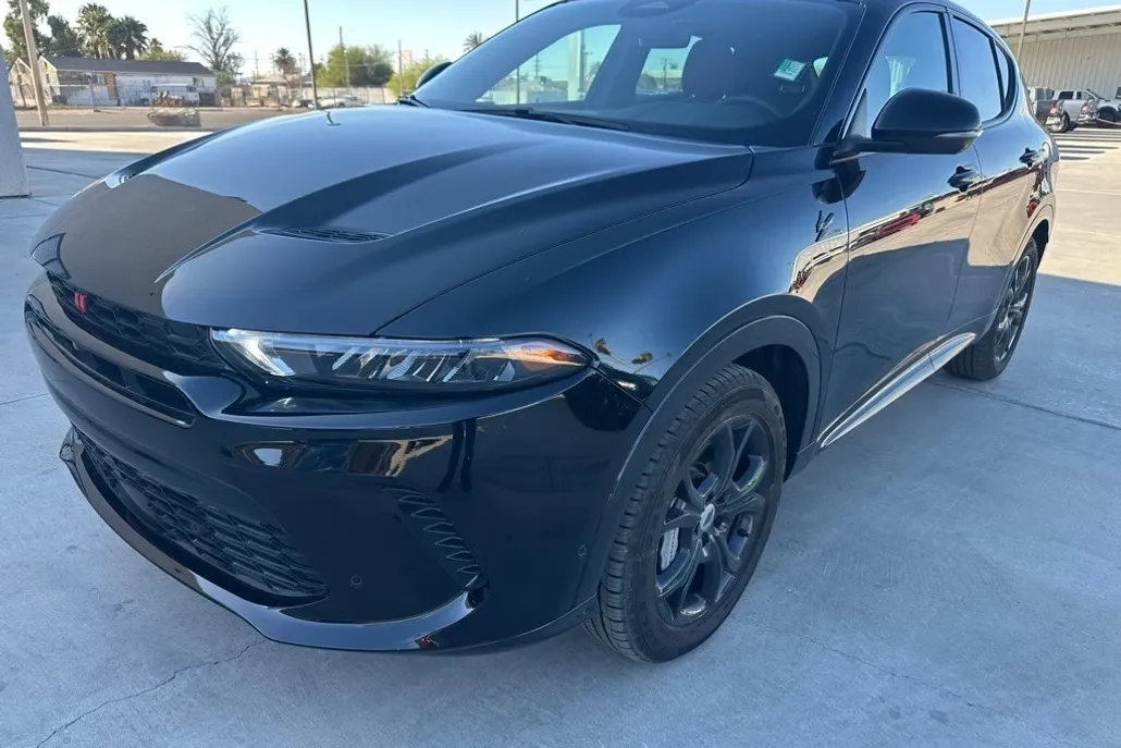 2024 Dodge Hornet R/T Plus photo 1