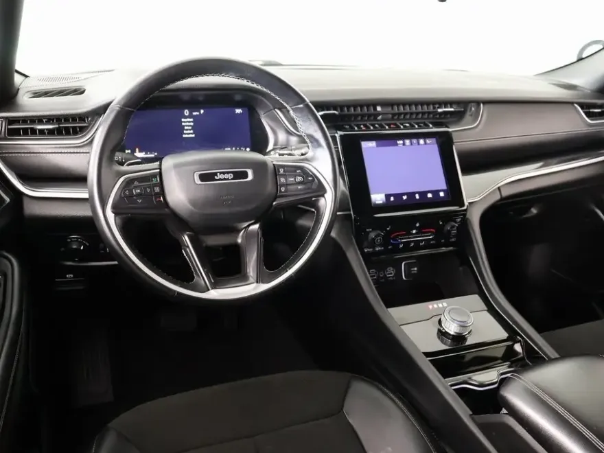 2021 Jeep Grand Cherokee Altitude photo 1