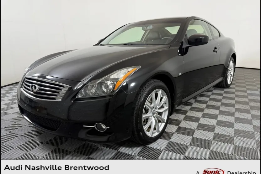 2015 Infiniti Q60 Coupe photo 1