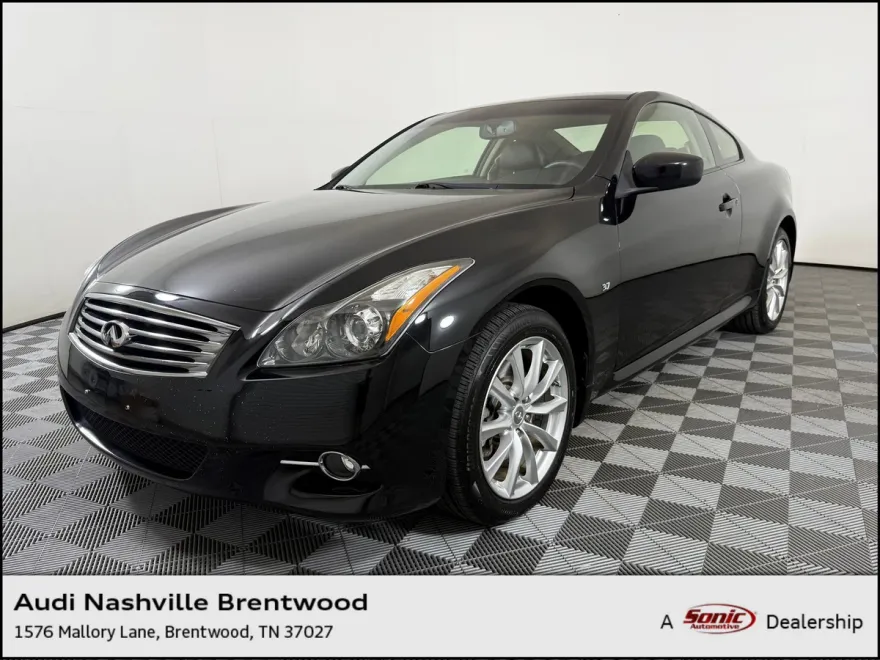 2015 Infiniti Q60 Coupe photo 1