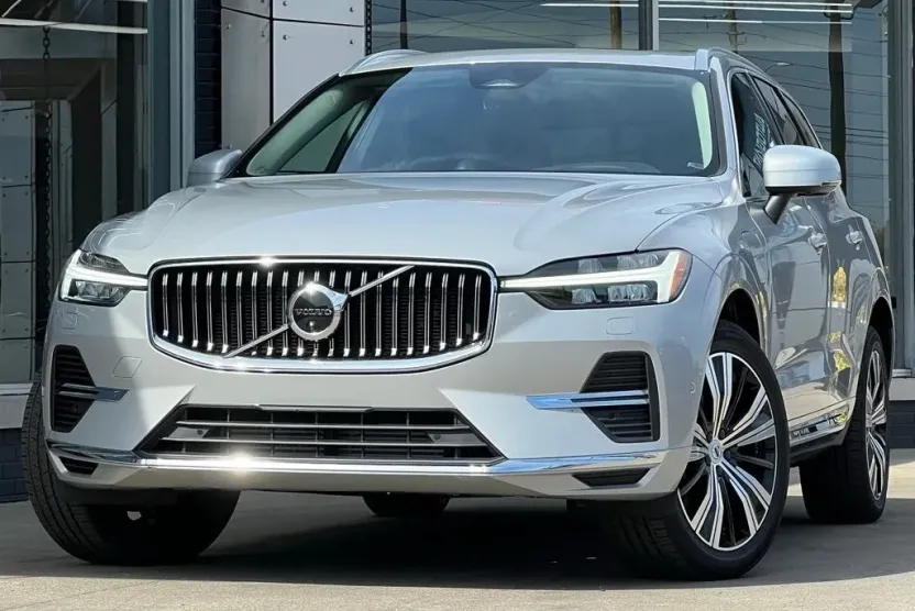 2022 Volvo XC60 Recharge T8 Inscription photo 1