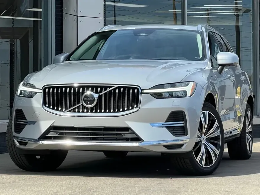 2022 Volvo XC60 Recharge T8 Inscription photo 1