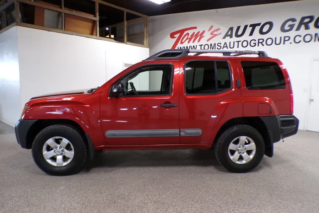 2011 Nissan Xterra S photo 1