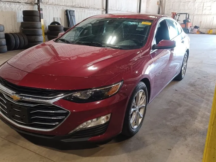 2019 Chevrolet Malibu 1LT photo 1