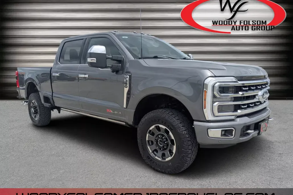 2024 Ford F-350 Platinum photo 1