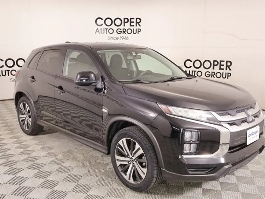 2020 Mitsubishi Outlander Sport SP photo 1