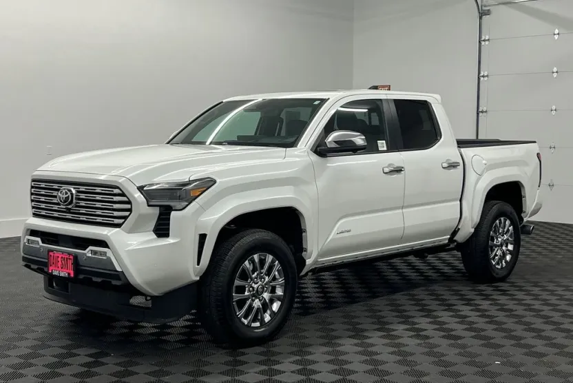 2024 Toyota Tacoma Limited photo 1