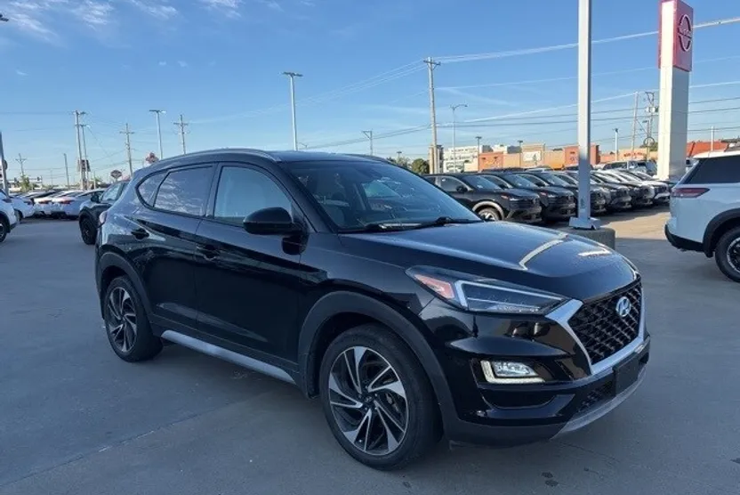 2021 Hyundai Tucson Sport photo 1