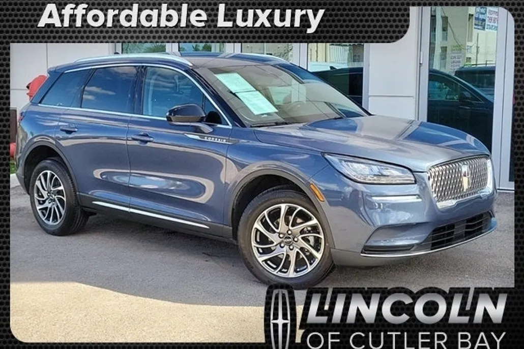 2022 Lincoln Corsair Standard photo 1