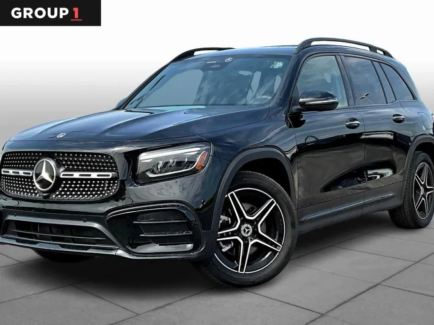 2025 Mercedes Benz GLB 250 4MATIC photo 1