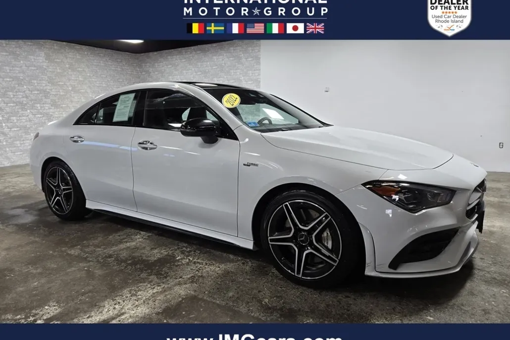 2022 Mercedes Benz CLA 35 AMG photo 1
