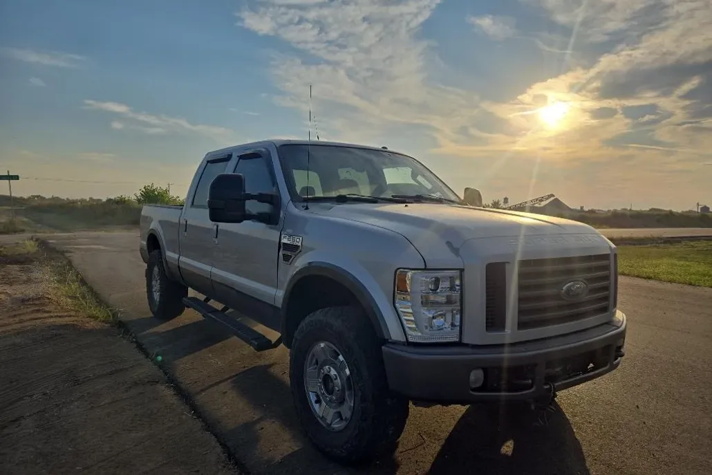 2008 Ford F-250 Lariat photo 1