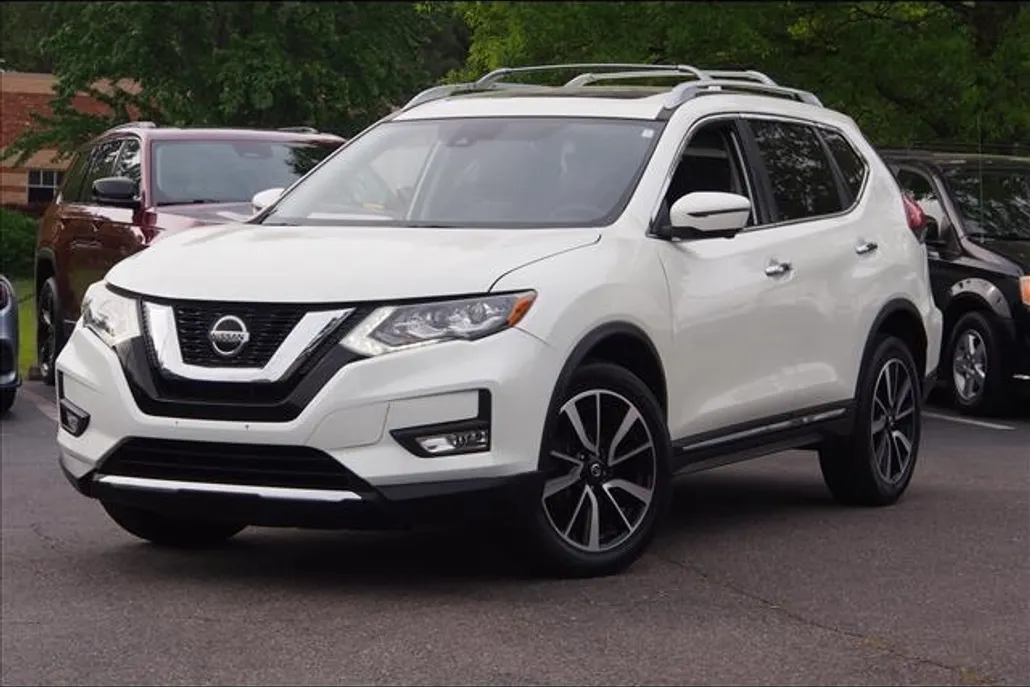 2019 Nissan Rogue SL photo 1