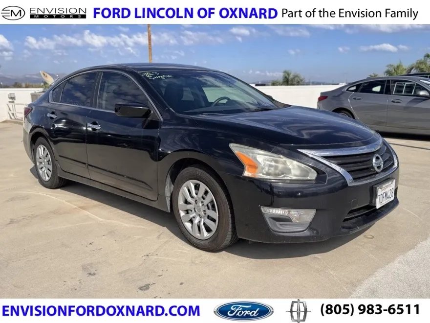 2014 Nissan Altima 2.5 S photo 1