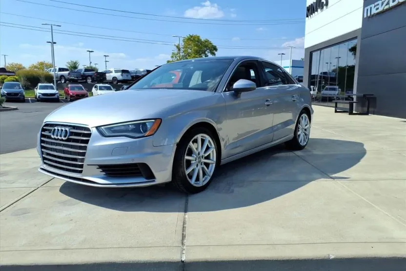 2016 Audi A3 2.0T Premium photo 1