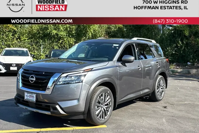 2025 Nissan Pathfinder SL photo 1