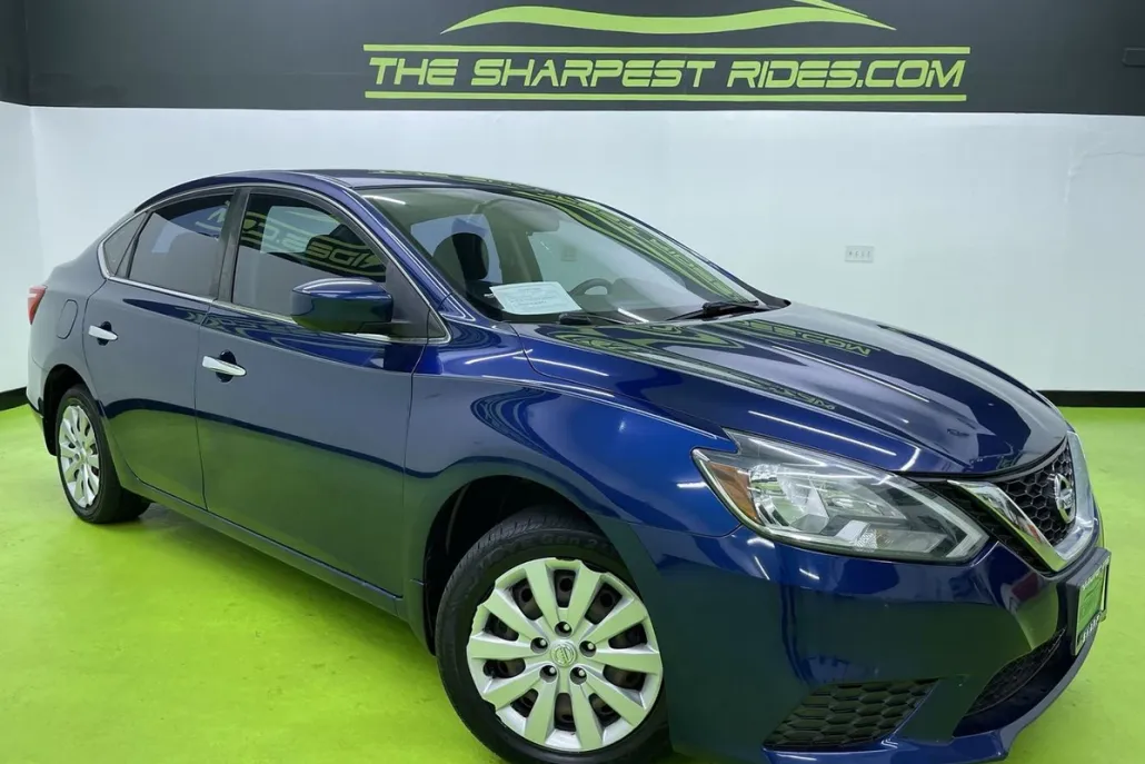 2017 Nissan Sentra S photo 1