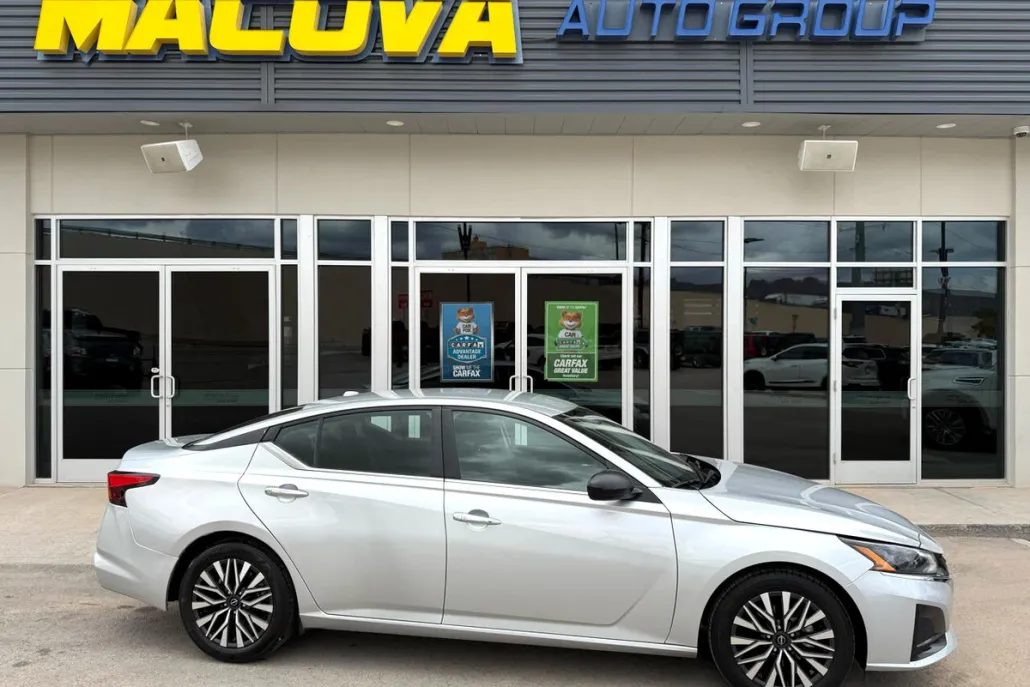 2024 Nissan Altima 2.5 SV photo 1