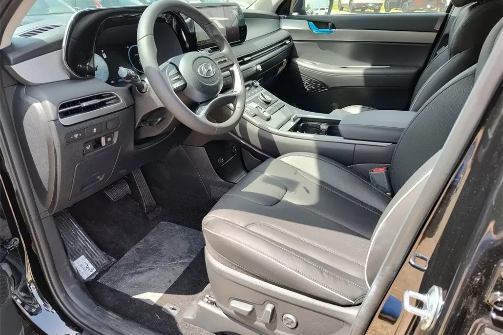 2025 Hyundai Palisade SEL photo 1