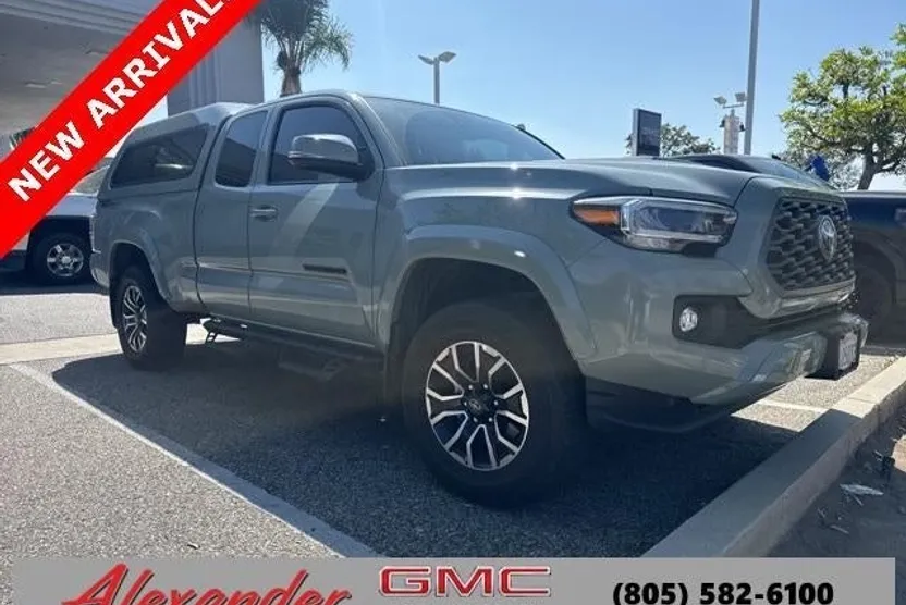 2023 Toyota Tacoma SR photo 1