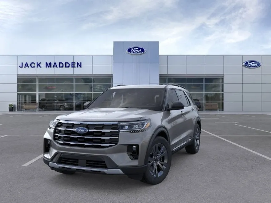 2025 Ford Explorer photo 1