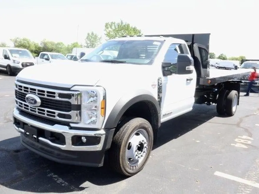 2023 Ford F-450 XLT photo 1