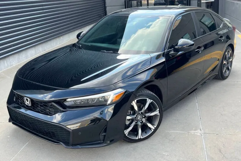 2025 Honda Civic Hybrid Sport Touring photo 1