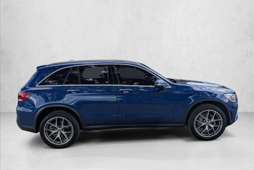 2021 Mercedes Benz GLC 300 photo 1