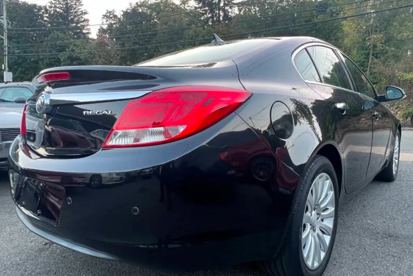 2012 Buick Regal Premium photo 1