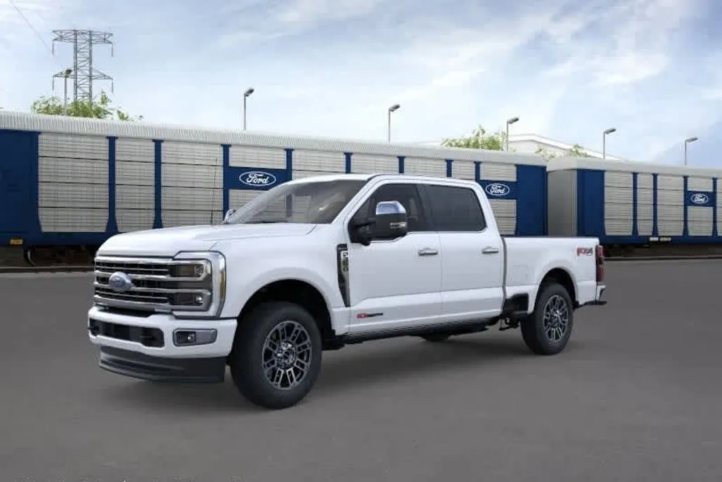2025 Ford F-350 Platinum photo 1