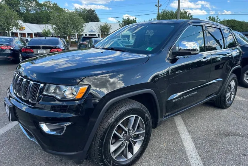 2020 Jeep Grand Cherokee Limited photo 1