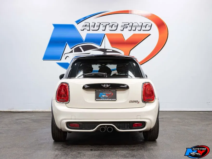 2015 Mini Cooper S Hardtop 4 Door photo 1