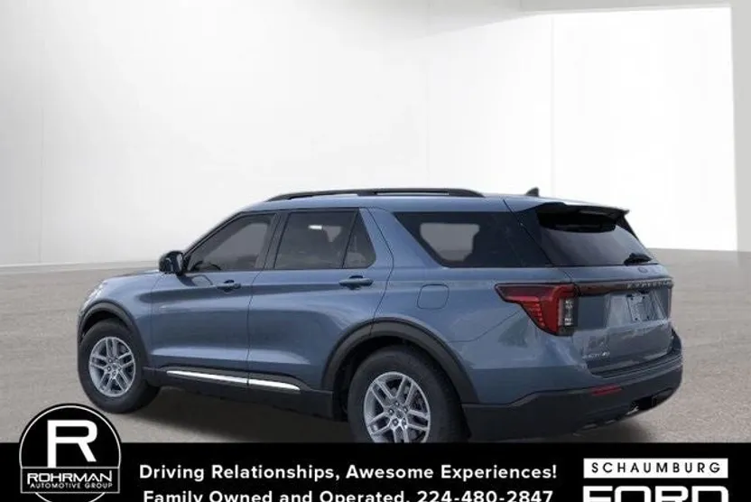 2025 Ford Explorer photo 1