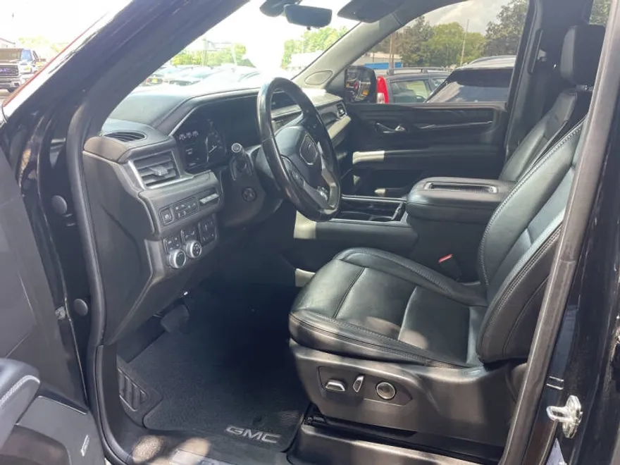 2021 Gmc Yukon XL Denali photo 1