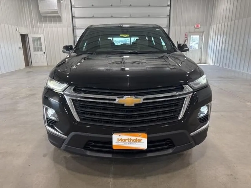 2023 Chevrolet Traverse 1LS photo 1