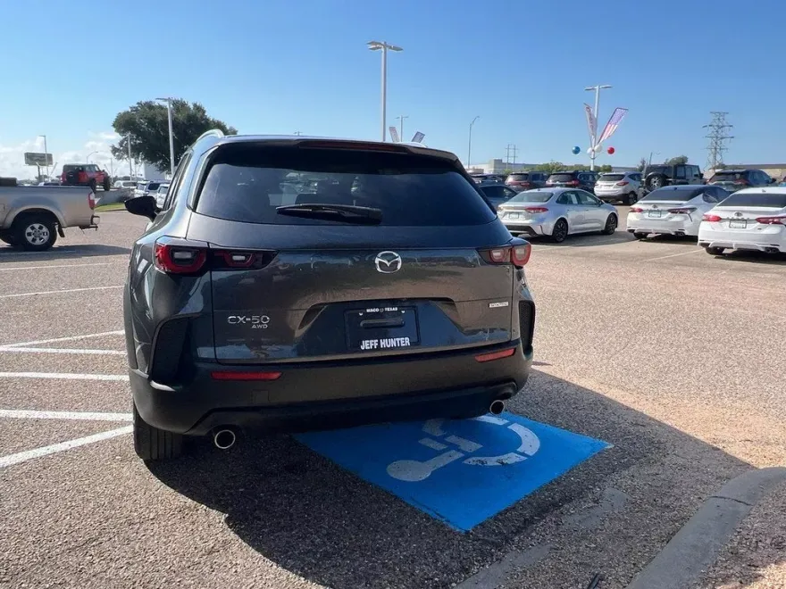 2023 Mazda CX-50 2.5 Preferred Plus photo 1