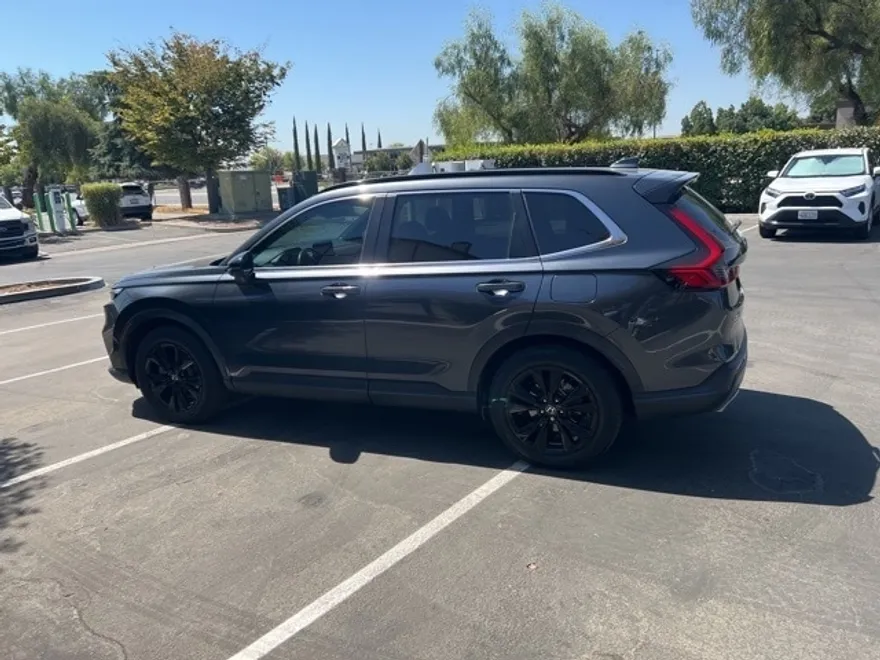 2023 Honda CR-V Hybrid Sport Touring photo 1