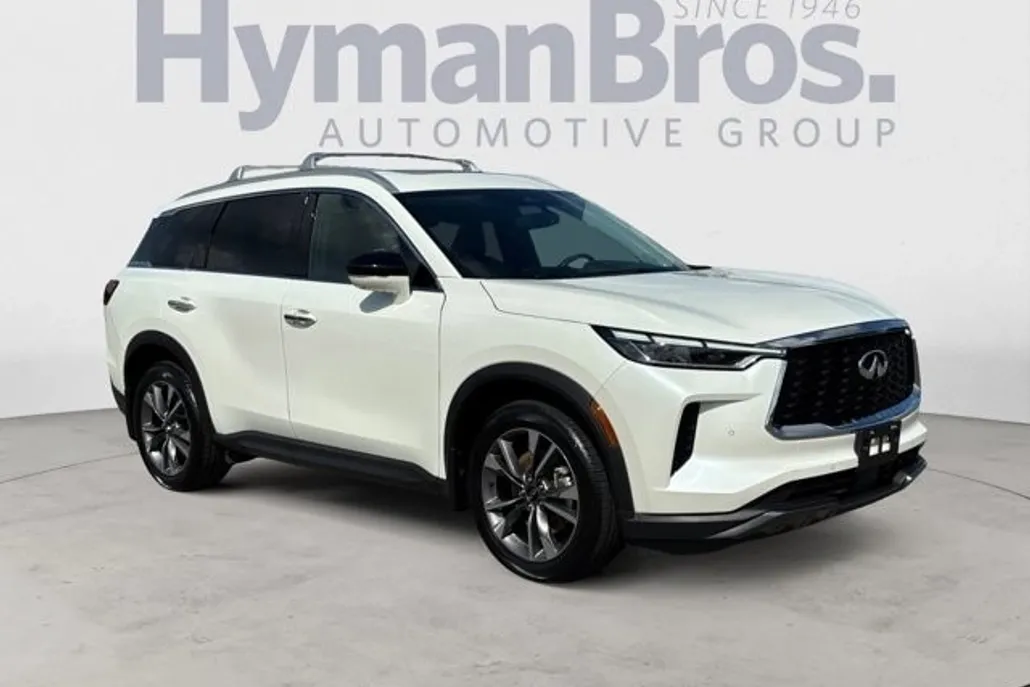 2022 Infiniti QX60 Luxe AWD photo 1